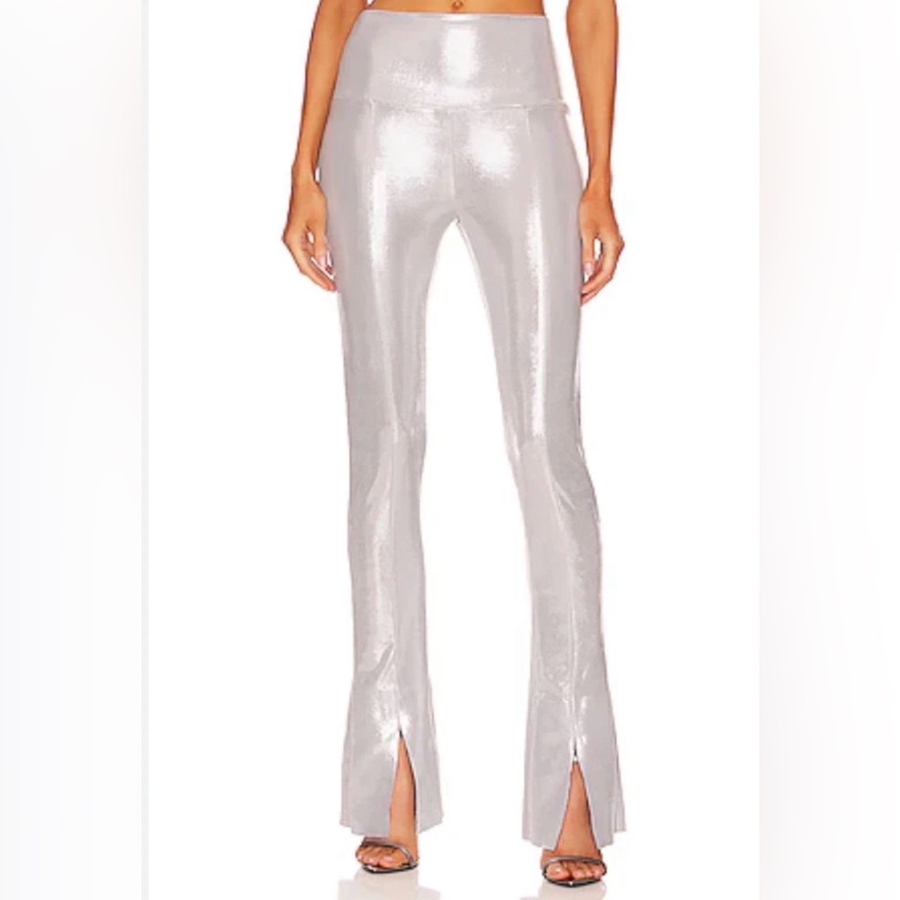 Norma Kamali Silver Metallic Flared Leggings – Size Small